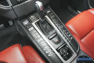 Porsche Macan 2018, 94900 км, за 30220.7 USD - фото 15