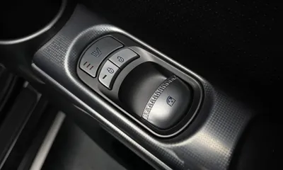 Genesis GV60 2023, 115493 км, за 24287.78 USD - фото 29