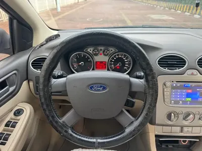 Ford Focus 2014, 90000 км, за 1296.61 USD - фото 12