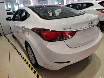 Hyundai Elantra Langdong 2017, 73600 км, за 4972.74 USD