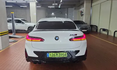 BMW X4M 2025, 4425 км, за 58605.17 USD