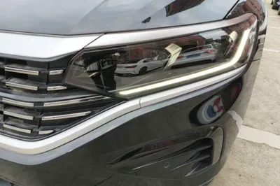 Volkswagen Passat 2023, 26700 км, за 17507 USD - фото 8