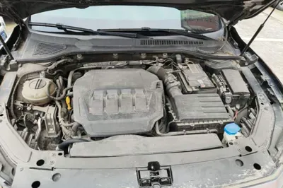 Volkswagen Passat 2023, 26700 км, за 17507 USD - фото 30
