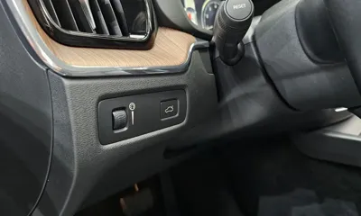Volvo XC60 2018, 110278 км, за 14375.74 USD - фото 27