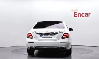 Mercedes-Benz E-Class 2018, 63792 км, за 66218.49 USD