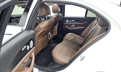 Mercedes-Benz E-Class 2018, 63792 км, за 66218.49 USD - фото 9