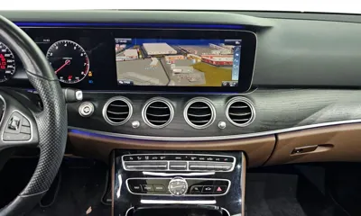Mercedes-Benz E-Class 2018, 63792 км, за 66218.49 USD - фото 13