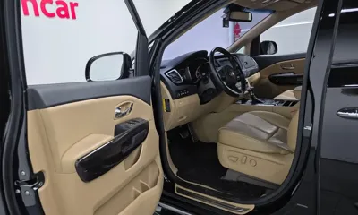 Kia Canival 2017, 120539 км, за 9124.33 USD - фото 10