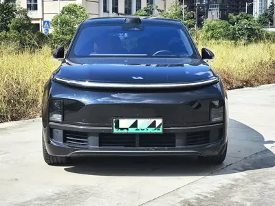 Li Auto Li L9 2023, 60000 км, за 35185.02 USD