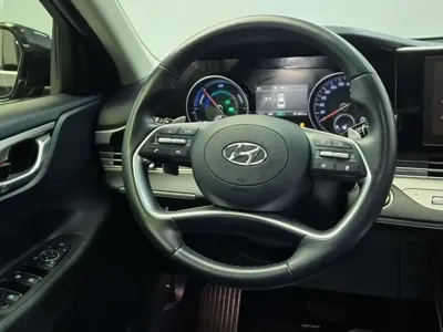 Hyundai Grandeur 2021, 81680 км, за 13921.43 USD - фото 9