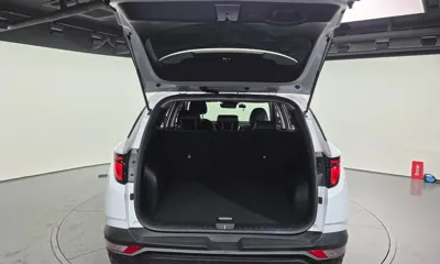 Hyundai Tucson 2023, 67259 км, за 15203.61 USD - фото 20