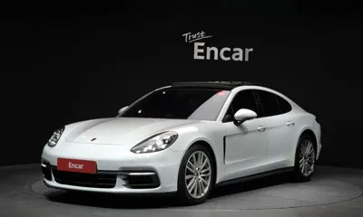 Porsche Panamera · 2018 год