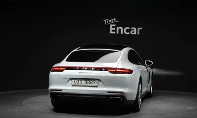 Porsche Panamera 2018, 176653 км, за 35097.99 USD