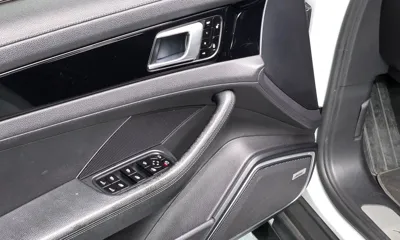Porsche Panamera 2018, 176653 км, за 35097.99 USD - фото 17