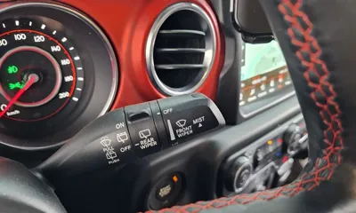 Jeep Wrangler 2019, 42782 км, за 27898.12 USD - фото 29