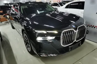 BMW 7 Series 2023, 51400 км, за 68707 USD