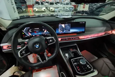 BMW 7 Series 2023, 51400 км, за 68707 USD - фото 12