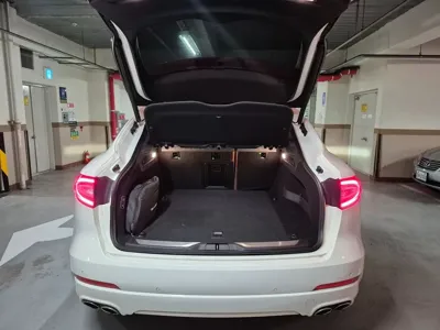 Maserati Levante 2019, 54222 км, за 27647.7 USD - фото 7