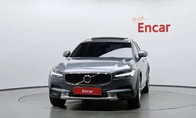 Volvo V90 2018, 252006 км, за 8867.57 USD