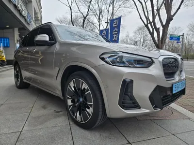 BMW iX3 · 2024 год
