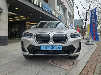 BMW iX3 2024, 34000 км, за 35038.67 USD - фото 3