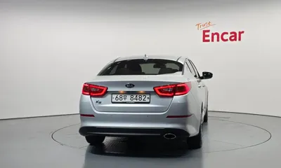 Kia K5 2015, 34437 км, за 5907.84 USD