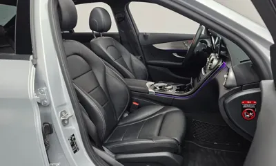 Mercedes-Benz C-Class 2021, 24981 км, за 18434.09 USD - фото 11