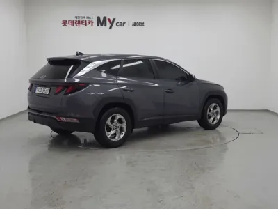 Hyundai Tucson 2023, 135981 км, за 8469.06 USD