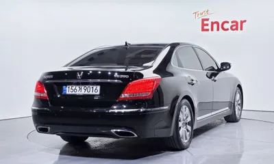Hyundai Equus 2010, 292586 км, за 3091.29 USD