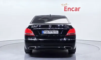 Hyundai Equus 2010, 292586 км, за 3091.29 USD