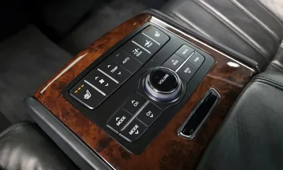 Hyundai Equus 2010, 292586 км, за 3091.29 USD - фото 19