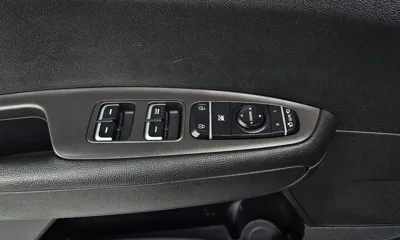 Kia K5 2018, 125996 км, за 5844.11 USD - фото 18