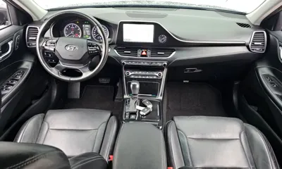 Hyundai Grandeur 2019, 141672 км, за 8741.71 USD - фото 7