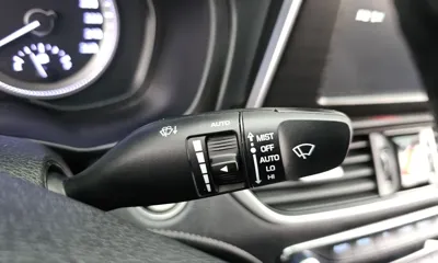 Hyundai Grandeur 2019, 141672 км, за 8741.71 USD - фото 20
