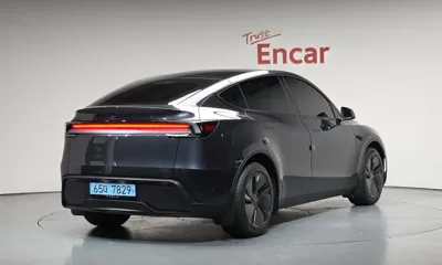 Tesla Model Y 2025, 13080 км, за 34778.64 USD