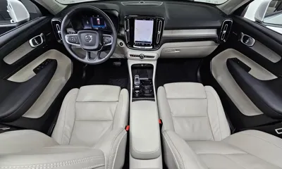 Volvo XC40 2023, 26999 км, за 24878.56 USD - фото 7