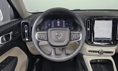 Volvo XC40 2023, 26999 км, за 24878.56 USD - фото 13