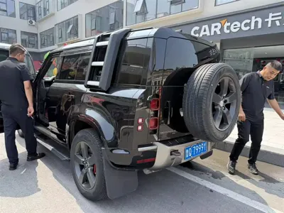 Land Rover Defender 2021, 90000 км, за 68956.31 USD