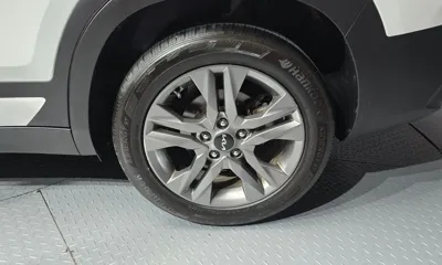 Kia Seltos 2023, 52647 км, за 12012.6 USD - фото 21