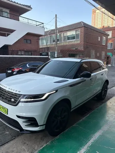 Land Rover Range Rover Velar 2026, 10013 км, за 59988.28 USD