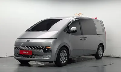 Hyundai Staria · 2022 год