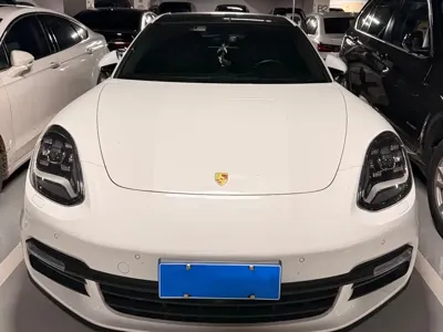Porsche Panamera · 2018 год