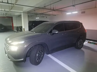 Hyundai Santafe 2023, 24236 км, за 20802.18 USD