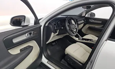 Volvo XC40 2025, 20294 км, за 27504.27 USD - фото 11