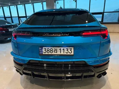Lamborghini Urus 2024, 4000 км, за 236247.87 USD