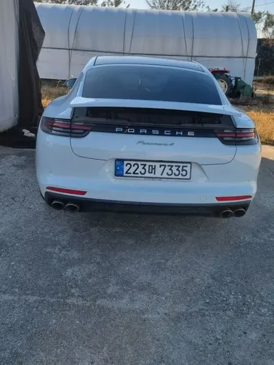 Porsche Panamera 2020, 111000 км, за 43980.57 USD