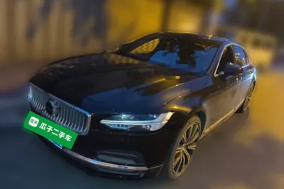 Volvo S90 · 2022 год