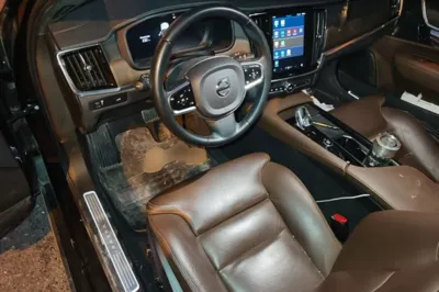 Volvo S90 2022, 94300 км, за 21485 USD - фото 9
