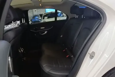 Mercedes-Benz C-Class 2020, 80000 км, за 23514 USD