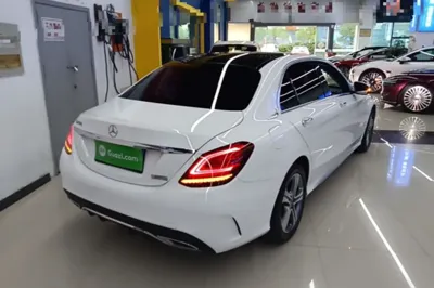 Mercedes-Benz C-Class 2020, 80000 км, за 23514 USD - фото 14